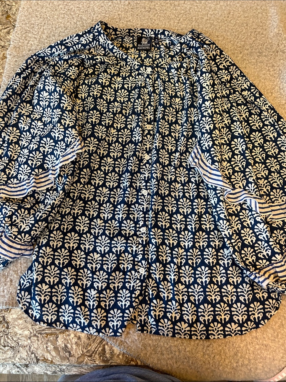 Madison Matthews medium Navy & White Patterned Button-Down Blouse